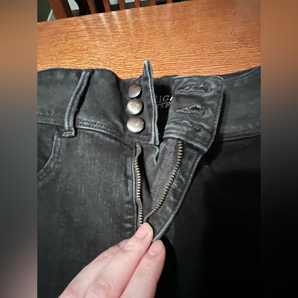 Jeans - Picture 3 of 4